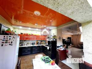 Дом 350м², 3-этажный, участок 4 сот.