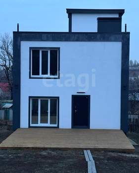 Дом 140м², 2-этажный, участок 6 сот.