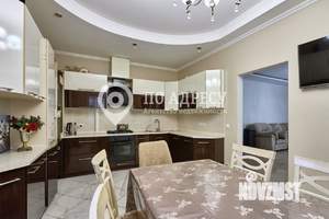 Дом 313м², 2-этажный, участок 9 сот.