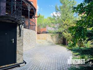 Коттедж 595м², 3-этажный, участок 8 сот.