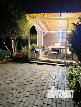 Коттедж 220м&sup2;, 2-этажный, на длительный срок, 