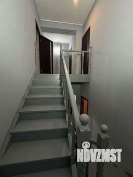 Дом 200м&sup2;, 2-этажный, на длительный срок, 