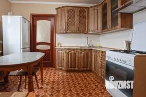 Дом 152м&sup2;, 3-этажный, на длительный срок, 