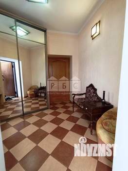 Коттедж 380м&sup2;, 2-этажный, на длительный срок, 