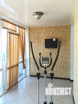 Коттедж 220м&sup2;, 2-этажный, на длительный срок, 