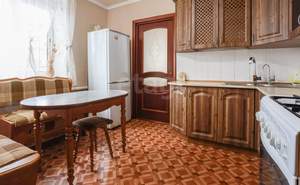 Дом 152м&sup2;, 3-этажный, на длительный срок, 