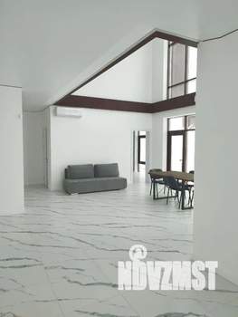 Дом 220м&sup2;, 2-этажный, посуточно, 