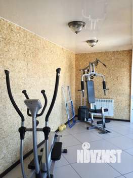 Коттедж 220м&sup2;, 2-этажный, на длительный срок, 