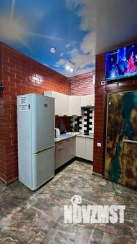 Дом 300м&sup2;, 3-этажный, посуточно, 