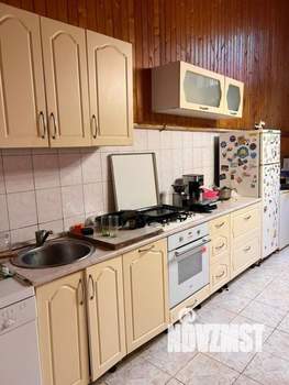 Коттедж 65м², 2-этажный, на длительный срок, 