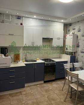 Дом 157м&sup2;, 3-этажный, на длительный срок, 