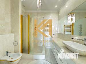 Коттедж 350м&sup2;, 3-этажный, на длительный срок, 