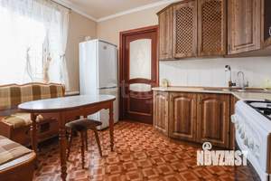 Дом 152м&sup2;, 3-этажный, на длительный срок, 