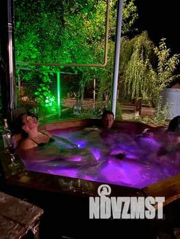 Дом 40м&sup2;, 2-этажный, посуточно, 