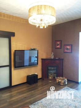 Коттедж 220м&sup2;, 2-этажный, на длительный срок, 