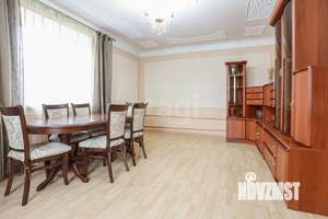 Дом 152м&sup2;, 3-этажный, на длительный срок, 