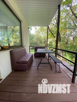 Дом 150м&sup2;, 3-этажный, посуточно, 