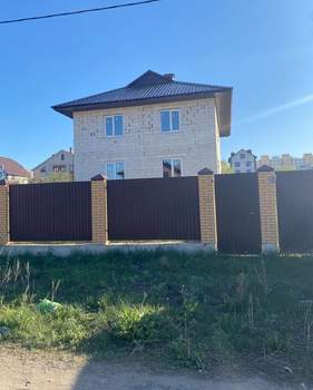 Дом 160м², 2-этажный, участок 10 сот.  
