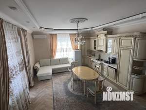 Коттедж 204м², 2-этажный, участок 9 сот.  