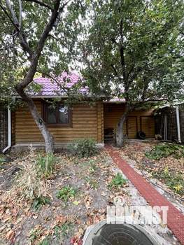 Дом 164м&sup2;, 3-этажный, участок 2 сот.  