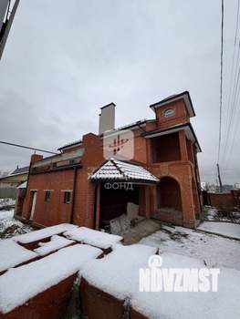 Дом 660м&sup2;, 3-этажный, участок 6 сот.  