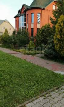 Дом 584м², 4-этажный, участок 33 сот.  