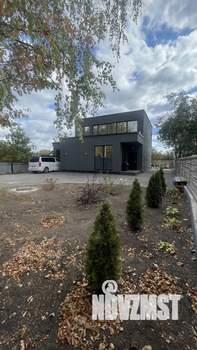 Коттедж 260м&sup2;, 2-этажный, участок 15 сот.  