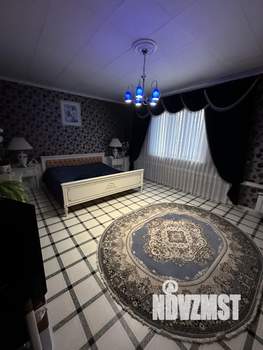 Дом 280м&sup2;, 2-этажный, участок 4 сот.  