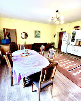 Дом 250м², 3-этажный, участок 10 сот.  
