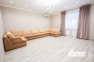 Дом 396м&sup2;, 2-этажный, участок 8 сот.  