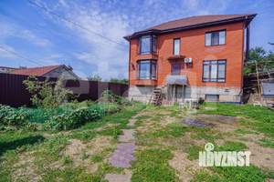 Дом 207м², 3-этажный, участок 4 сот.  