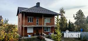 Коттедж 290м&sup2;, 3-этажный, участок 7 сот.  