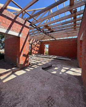 Дом 180м&sup2;, 1-этажный, участок 8 сот.  