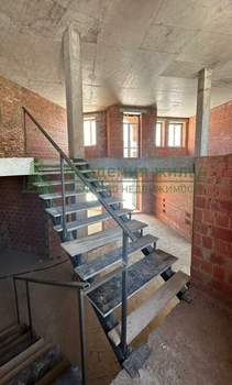 Дом 218м², 2-этажный, участок 3 сот.  