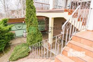 Коттедж 280м², 3-этажный, участок 9 сот.  