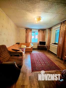 Дом 100м&sup2;, 2-этажный, участок 6 сот.  