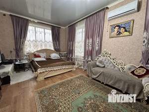 Дом 450м&sup2;, 2-этажный, участок 6 сот.  