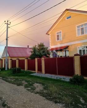 Дом 230м², 2-этажный, участок 9 сот.  