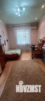 Коттедж 315м², 2-этажный, участок 10 сот.  