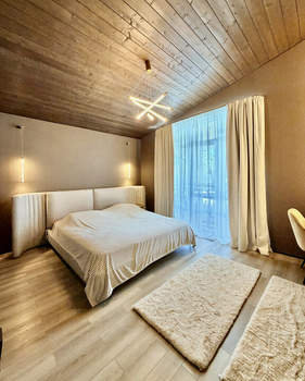 Дом 154м&sup2;, 1-этажный, участок 8 сот.  