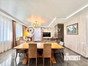 Дом 450м², 3-этажный, участок 15 сот.  
