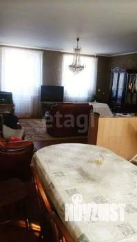 Дом 260м², 3-этажный, участок 14 сот.  