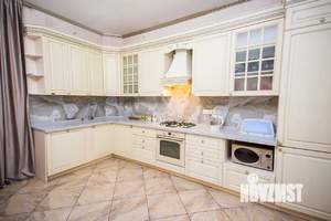 Коттедж 391м&sup2;, 2-этажный, участок 7 сот.  