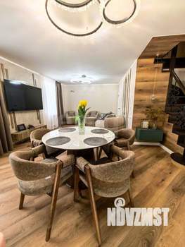 Дом 150м&sup2;, 3-этажный, участок 2 сот.  