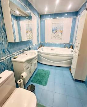 Дом 262м&sup2;, 4-этажный, участок 10 сот.  