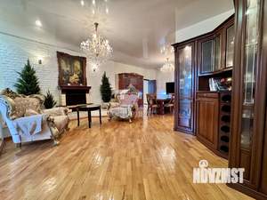 Дом 450м², 3-этажный, участок 6 сот.  