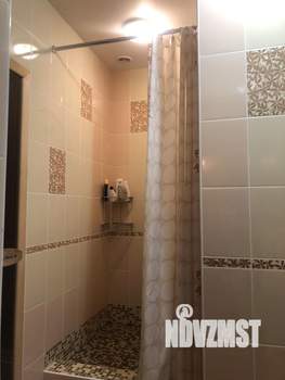 Коттедж 350м², 3-этажный, участок 4 сот.  