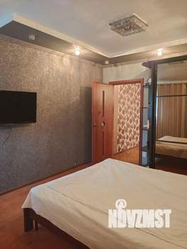 Дом 190м&sup2;, 2-этажный, участок 9 сот.  