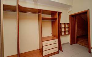 Дом 700м², 2-этажный, участок 12 сот.  