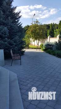 Коттедж 667м&sup2;, 3-этажный, участок 25 сот.  